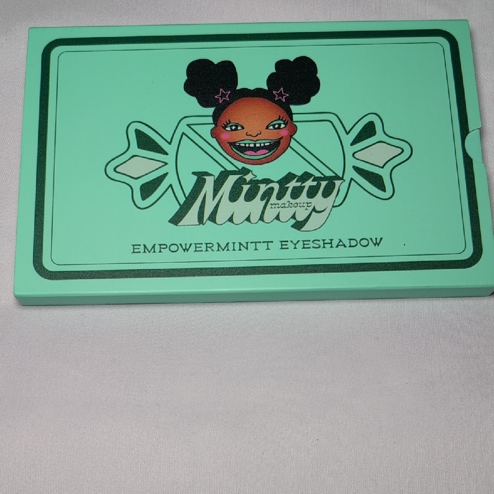 Minty Makeup EmpowerMintt Eyeshadow Palette